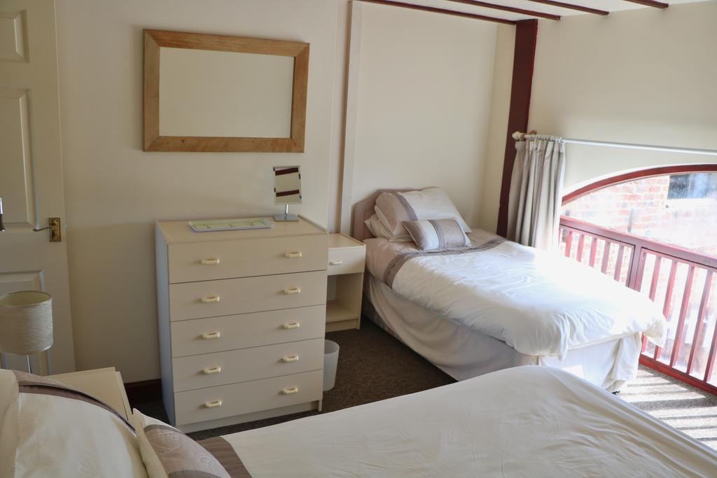 Bank Top Farm Cottages Stoke-on-Trent Екстер'єр фото